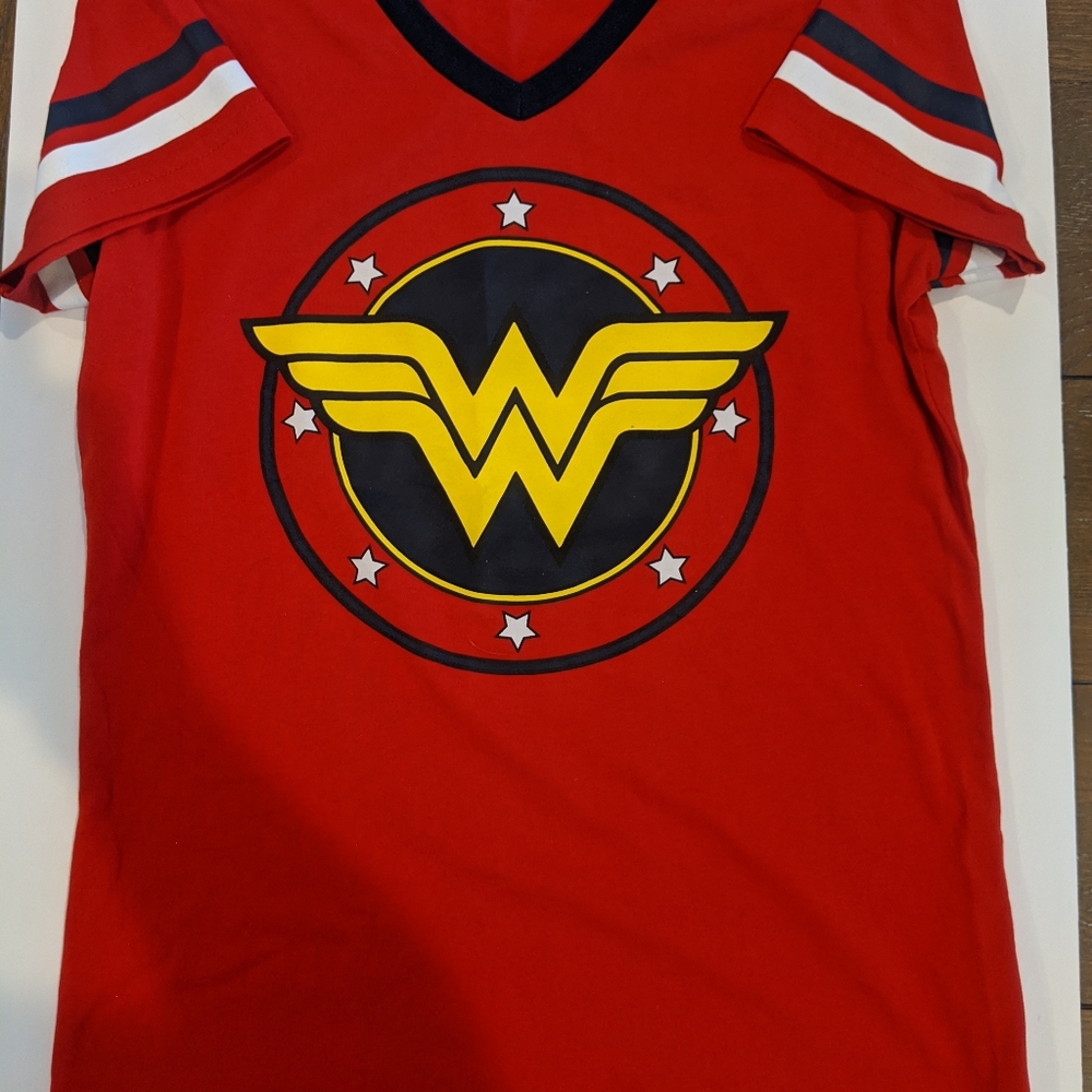 Woman's tee shirt